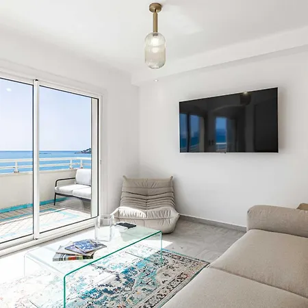 Modern And Charming With Sea View - Centre * Antibes