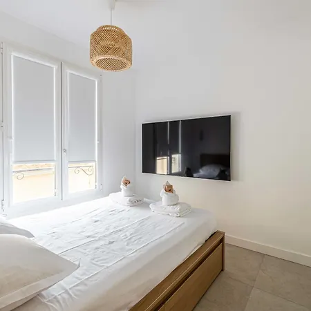 Modern And Charming With Sea View - Centre * Antibes